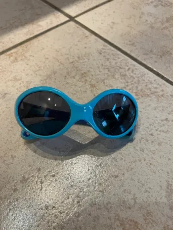 Lunettes de soleil bébé