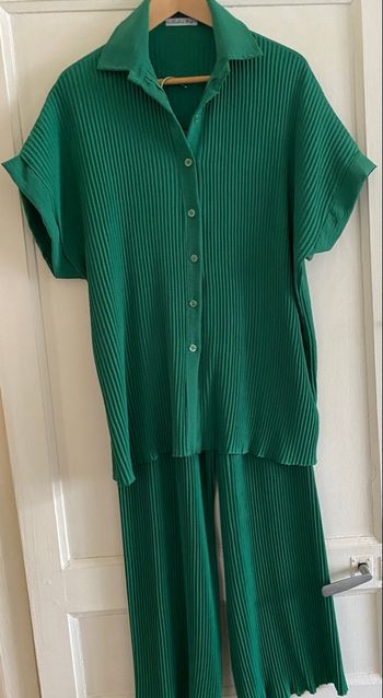 Ensemble pantalon plissé vert émeraude 