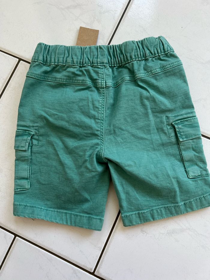 Short vert - photo numéro 3
