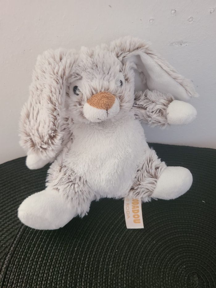 Peluche lapin RODADOU RODA gris ventre blanc - photo numéro 2