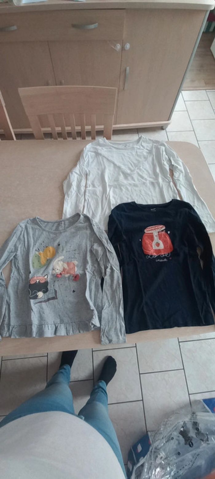 3 tee-shirt manches longues 10ans