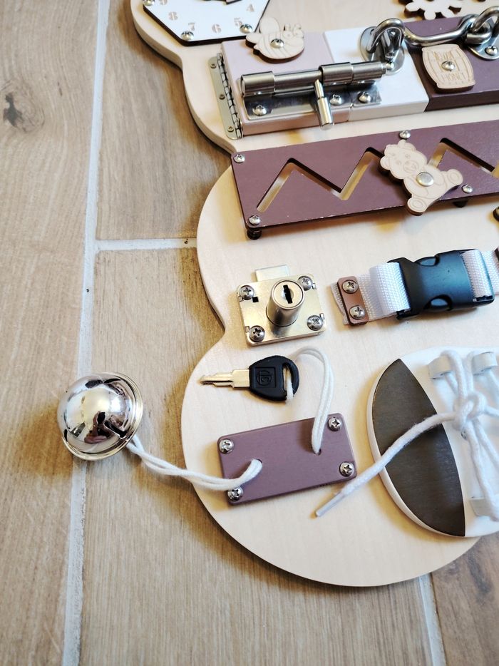 🐻Planche/panneau Ours multi activités busy board en bois - photo numéro 2