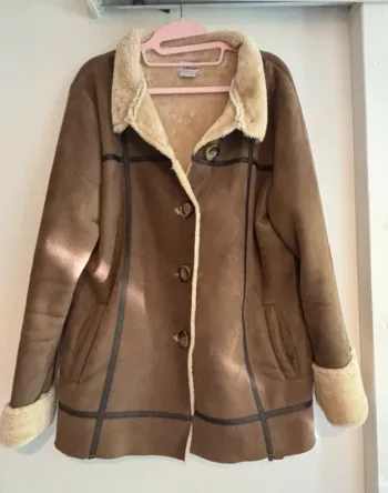 Manteau camel fourré style peau lainée – Taille L (42/44)