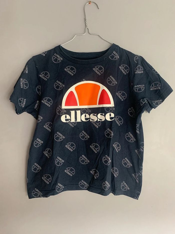 T-shirt Ellesse marine taille 12 ans / 152 cm 12 ans / 152 cm·Très bon état·Ellesse - photo numéro 2