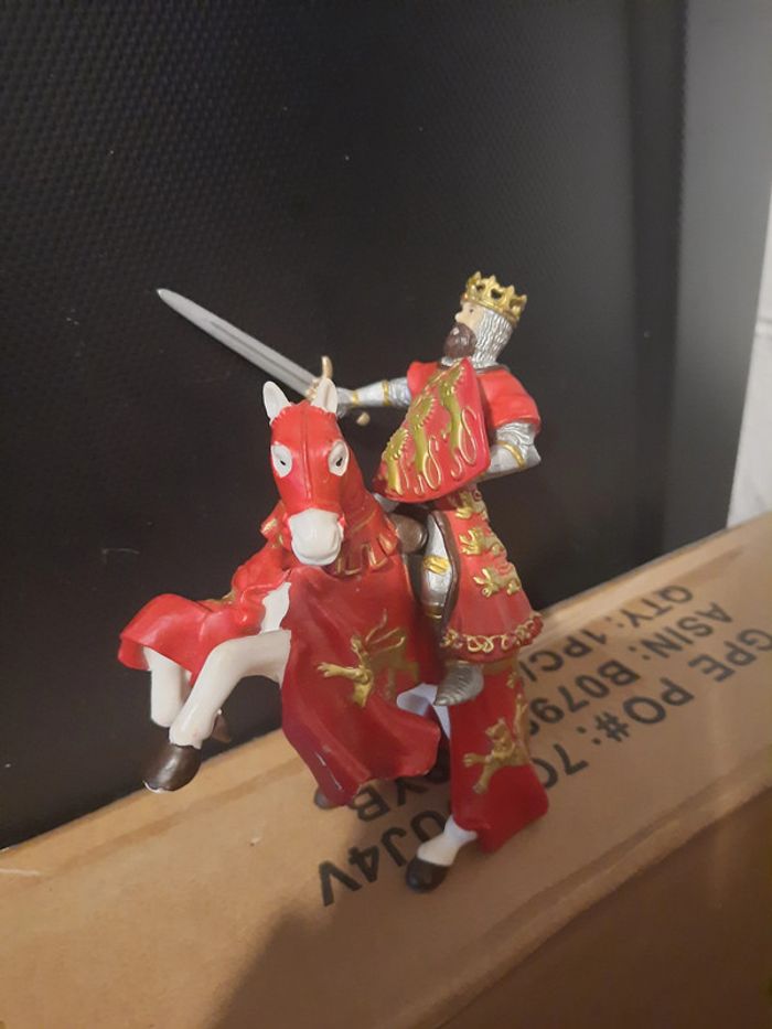 Papo roi - photo numéro 7