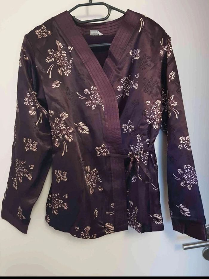Kimono  satiné  doublé polaire taille 34 36
