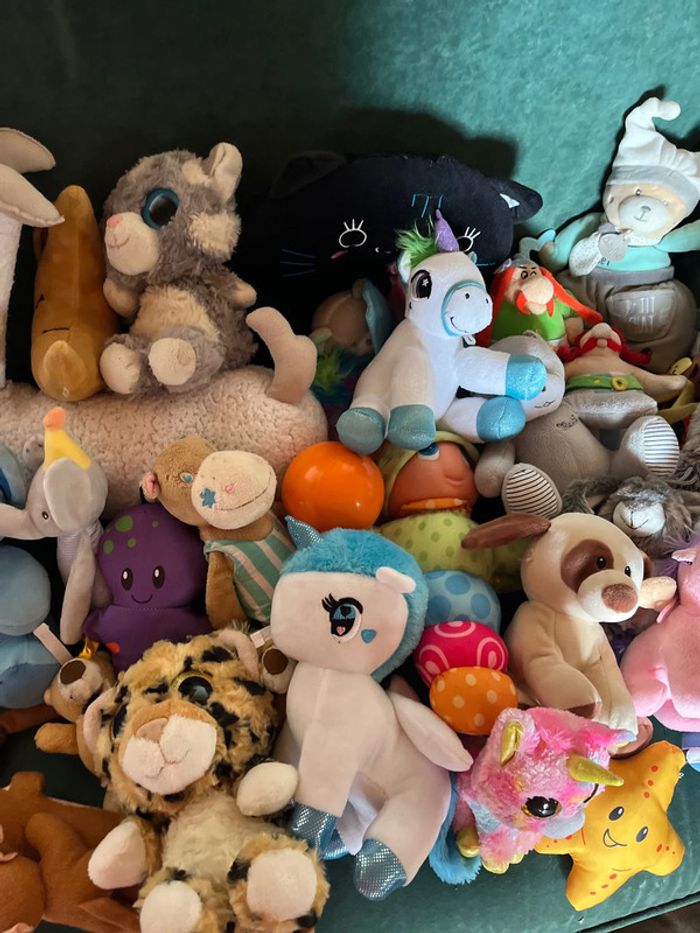 Gros lot peluches et doudous - photo numéro 3