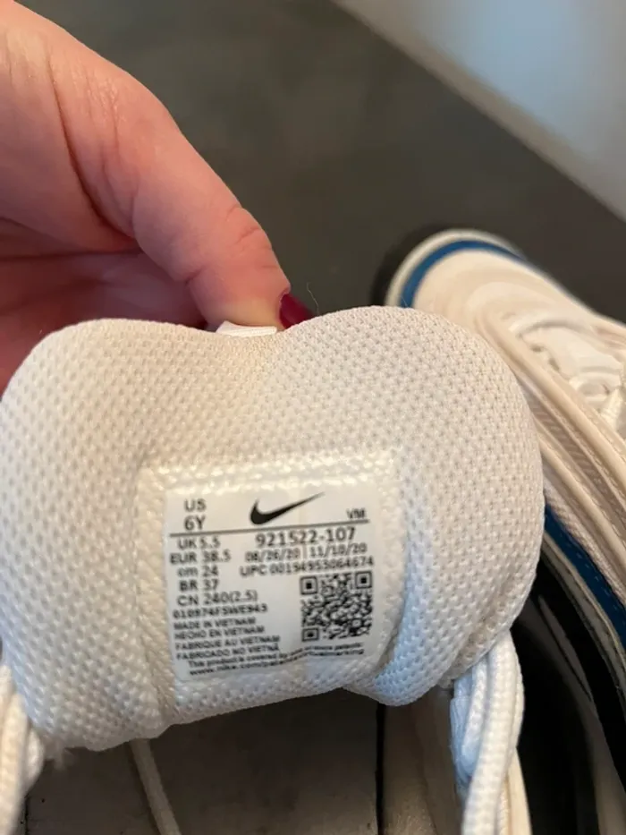 Chaussure Nike - photo numéro 2