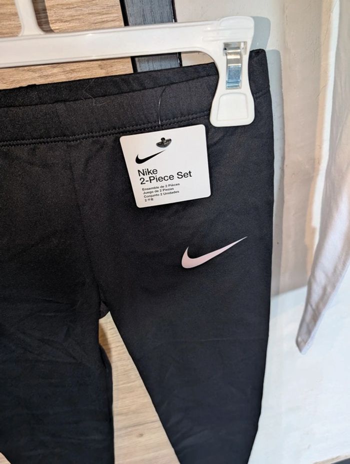 Ensemble Nike. 6 ans. Neuf - photo numéro 3