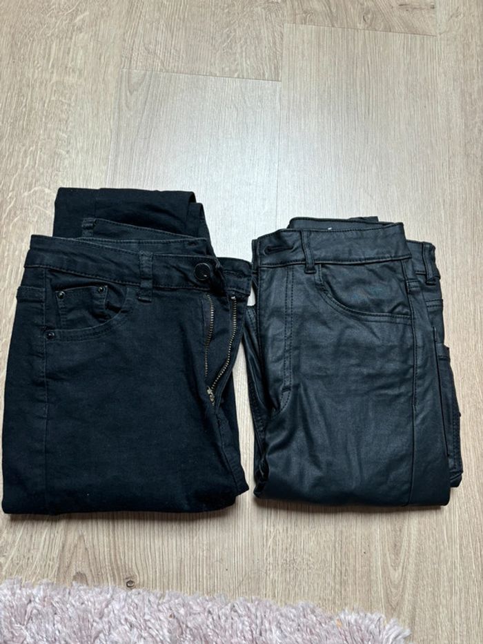 Lot de deux jeans noirs taille haute