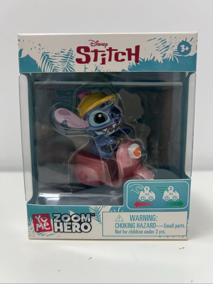 Lot de 3 figurines véhicules Stitch