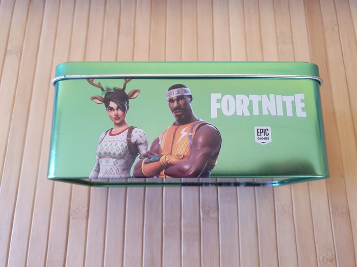 Boîte métal Panini "Fortnite" - photo numéro 4
