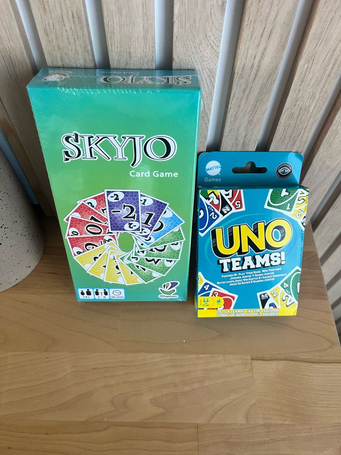 Skyjo et Uno Teams neuf