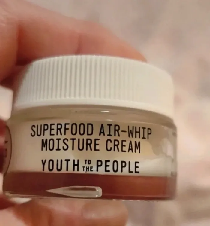 Youth to The People YTTP
SuperFood Air-Whip Moisture Cream 15ml - photo numéro 2