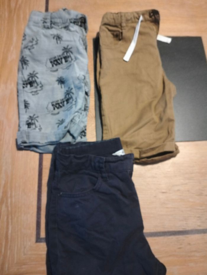 Lot short 8/9ans