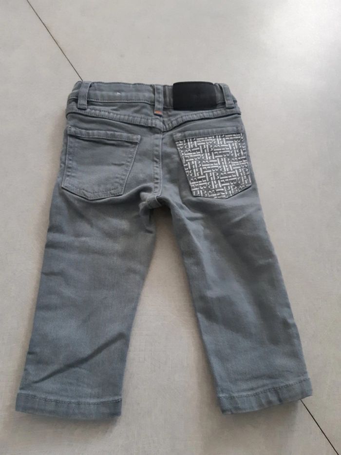 Jeans Boss t. 12 mois. - photo numéro 4