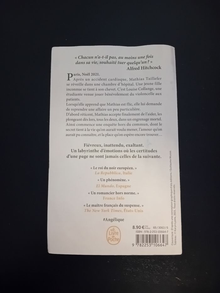 Livre "Angélique" - photo numéro 2