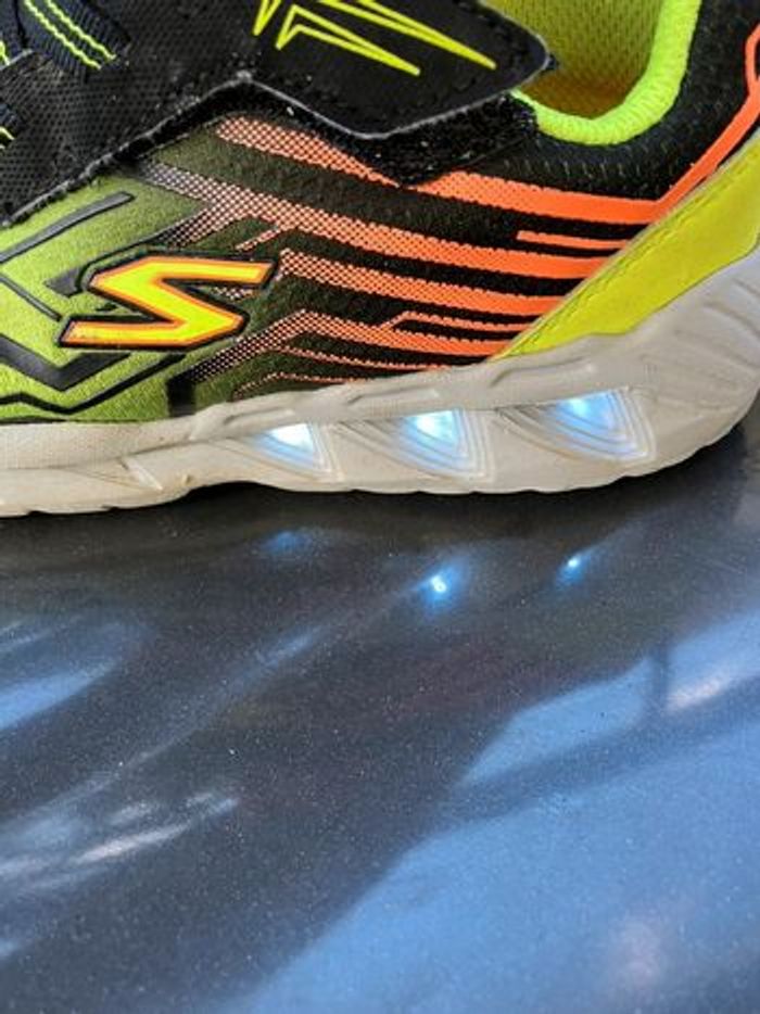Basket sketchers s-light taille 29 FR - photo numéro 4