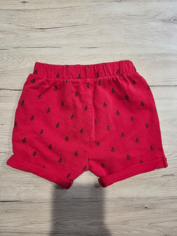 Short rouge avec encre marine bleu, Kiabi, 18 mois - photo numéro 2
