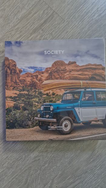 Society Paris  puzzle 1000 pièces neuf