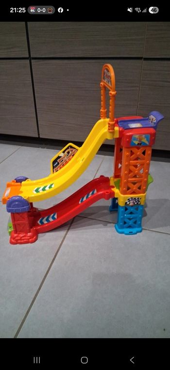 Tremplin tut tut bolide 