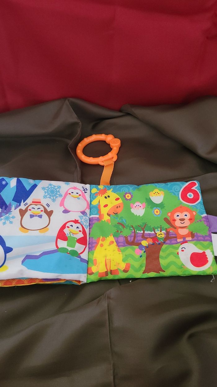 livre et tapis d'éveil - photo numéro 2