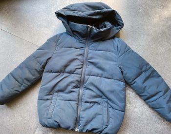 Doudoune à capuche bleu marine 8 ans