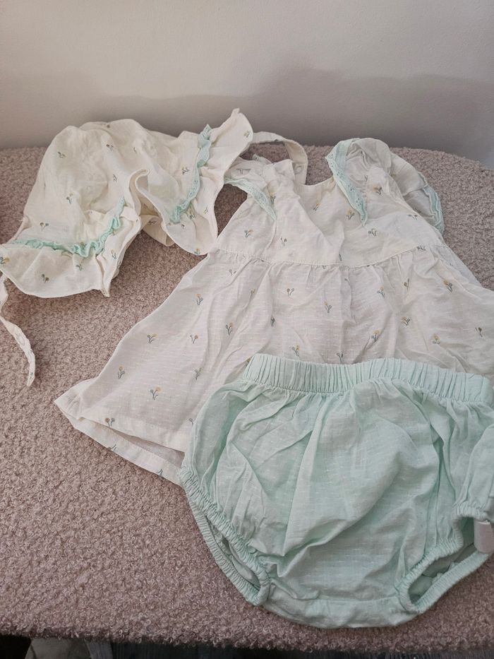 Ensemble bébé 1 mois