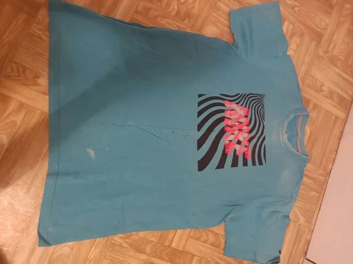 T-shirt vintage Nike garçon en état satisfaisant taille 13-15 ans