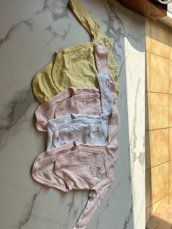 Lot de 4 bodies