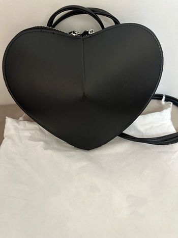 Sac le coeur en cuir noir