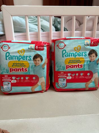 Couches Pampers taille 6