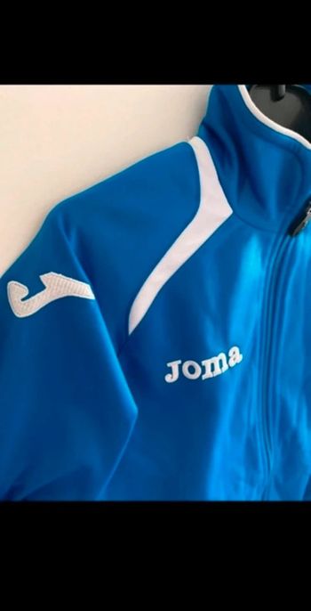 Joma Veste taille 8 ans
