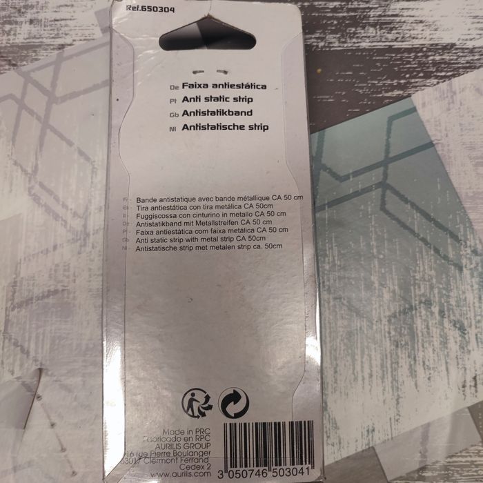 Bande antistatique pour voiture neuve sous blister - photo numéro 2