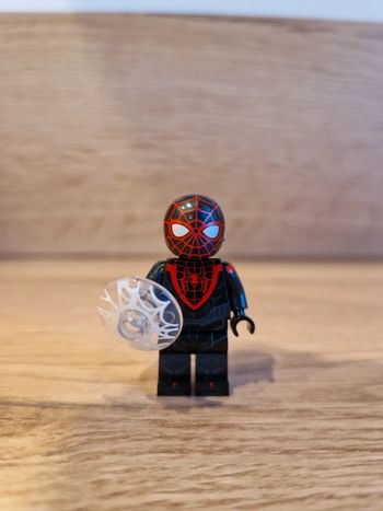 Figurine type lego Miles Morales Spiderman Marvel