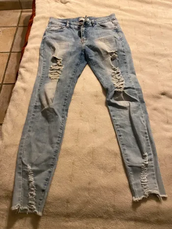 Jeans troué