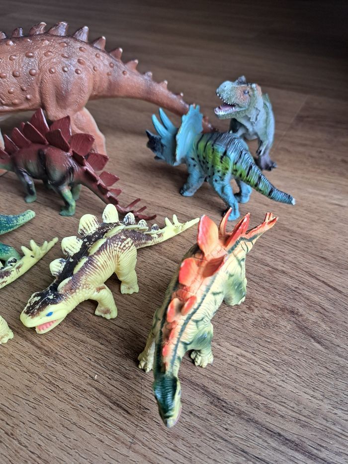 Lot dinosaure - photo numéro 5