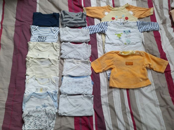 Lot pyjamas bodys 3 mois - photo numéro 2