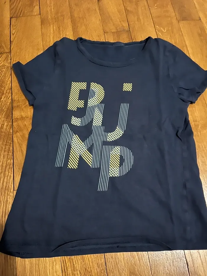 Lot 3 T shirts