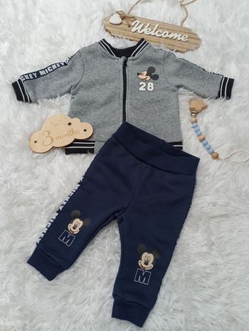 Ensemble survêtement neuf 3 mois Mickey