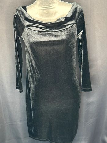 Robe noire, gemo , velours, taille 40