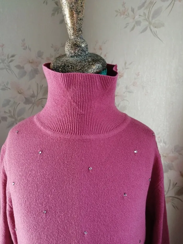 Pull côtelé col roulé rose avec strass / sans marque / (6-8ans) - photo numéro 4