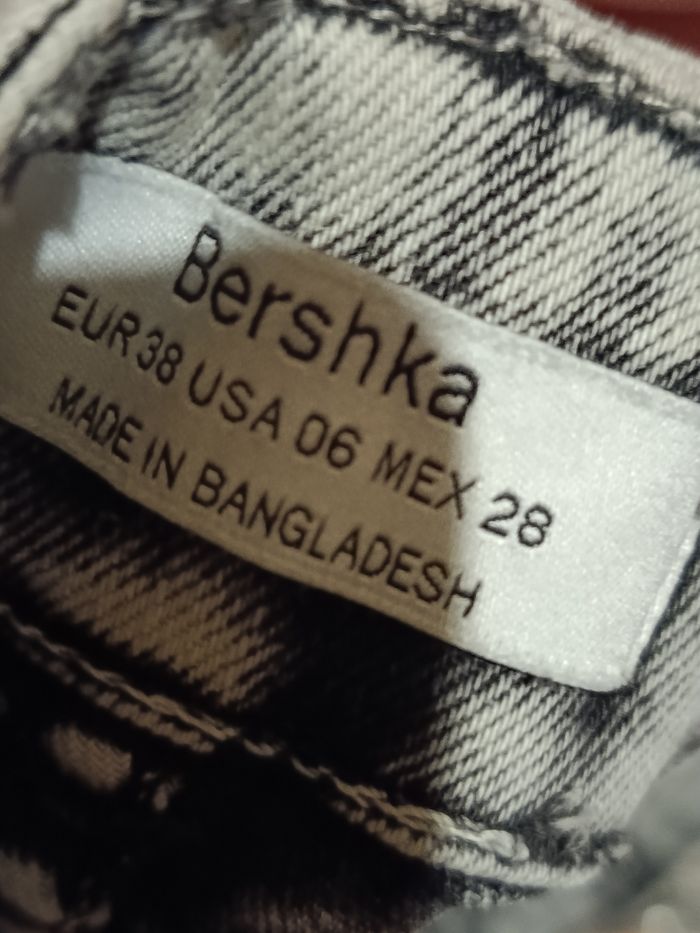 Jupe courte grise effet chiné avec ceinture Bershka taille 38 - photo numéro 4
