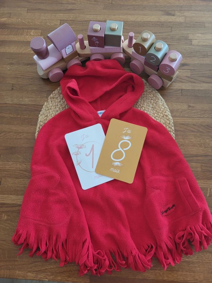🌺Poncho rouge 18 mois fille
