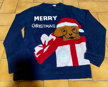 Pull Noel taille 6/8 ans couleur bleu motif chien 