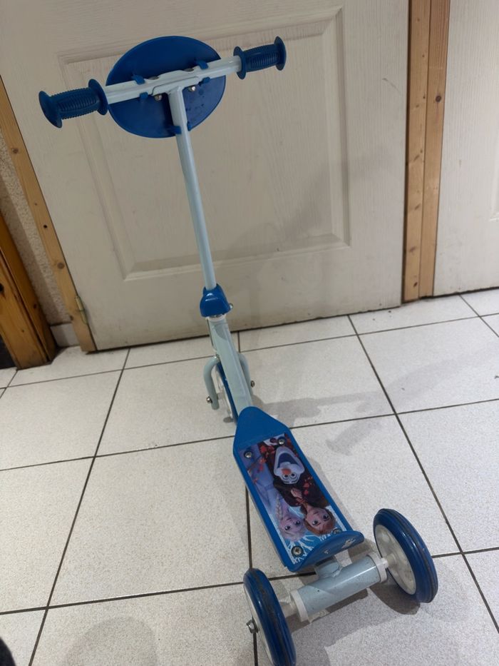 Trottinette reine des neiges - photo numéro 2