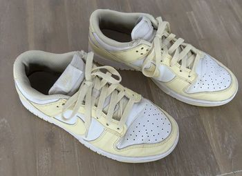 BASKETS NIKE