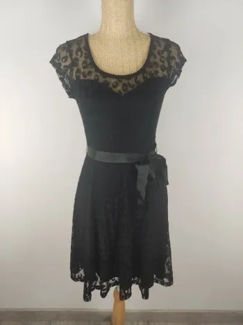 Robe mi-longue cocktail manches courtes noire motif léopard taille S Morgan