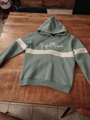 Pull à capuche