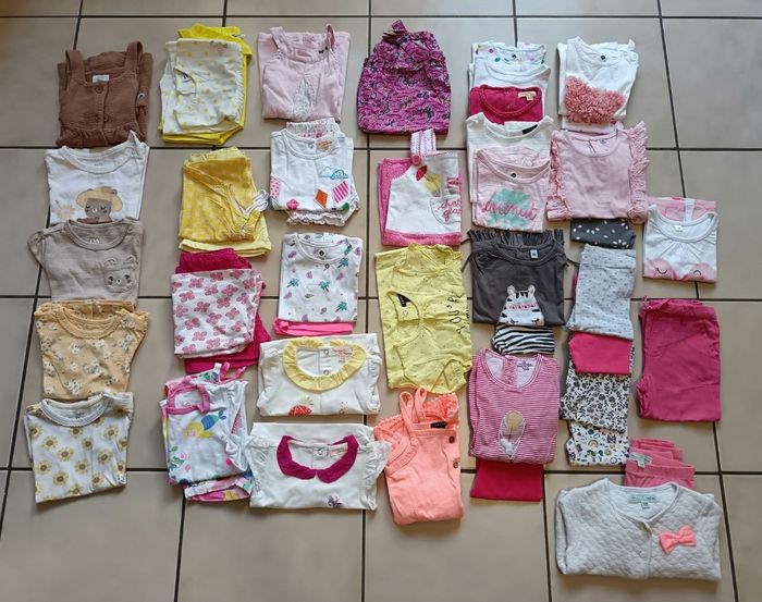 Gros lot vêtements été bébé fille 12 mois